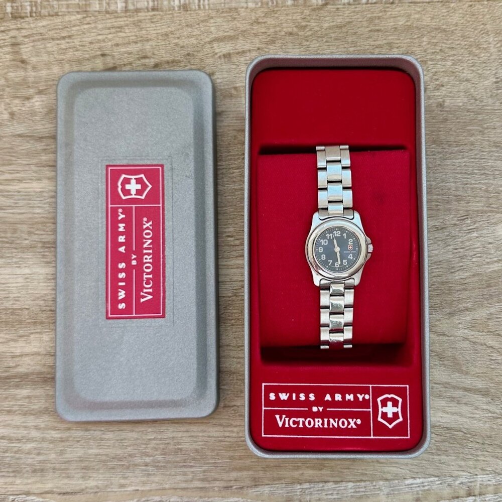 SWISS ARMY by VICTORINOX 24518 OFFICER'S BLUE DIAL WATCH
